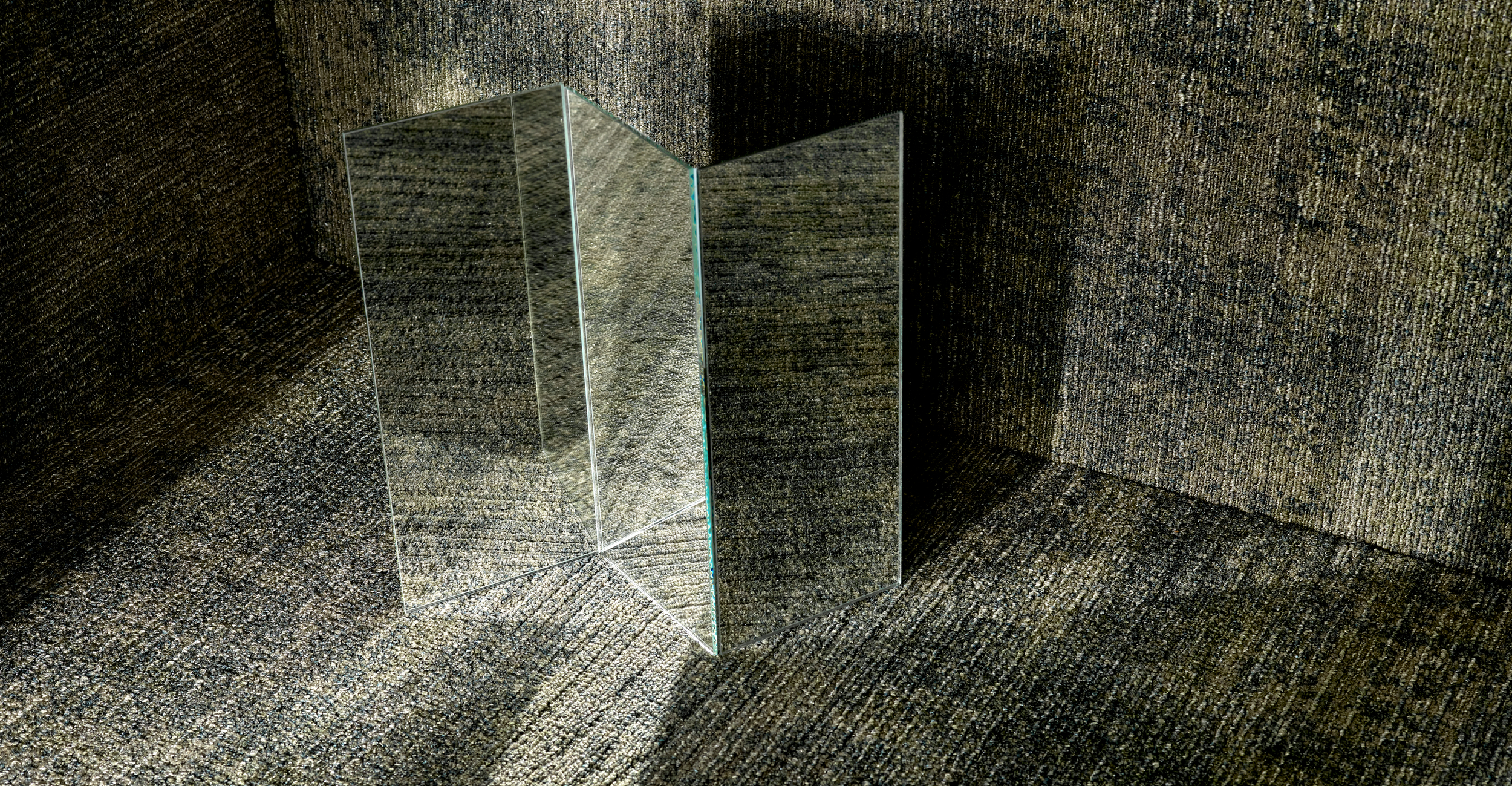 Carpet tiles & planks 